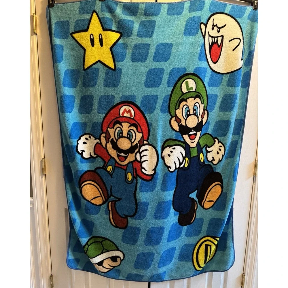 Nintendo Super Mario Luigi Boo Star Blue Fleece Throw Blanket Gaming Decor